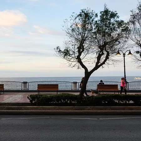 Lejlighed Seafront 4-bedroom *