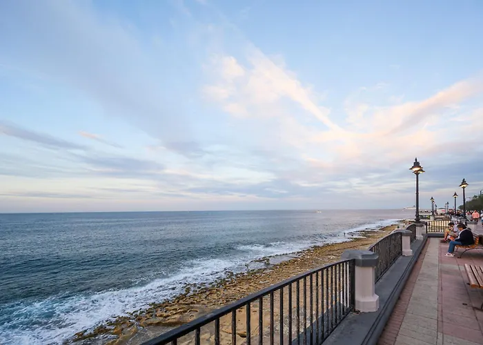 Lejlighed Seafront 4-bedroom *