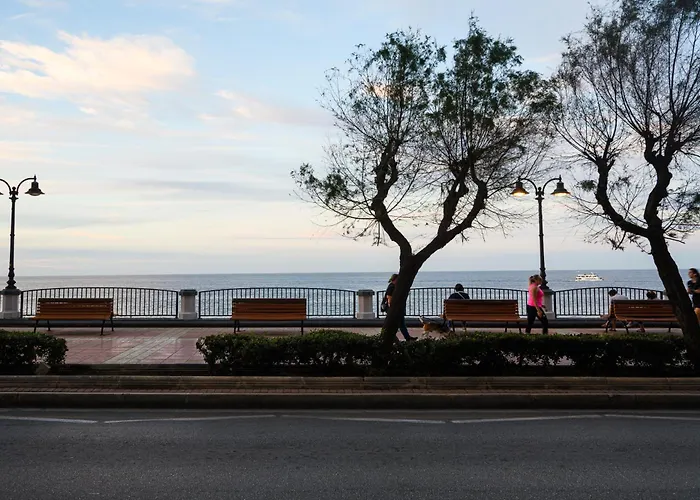 Lejlighed Seafront 4-bedroom *